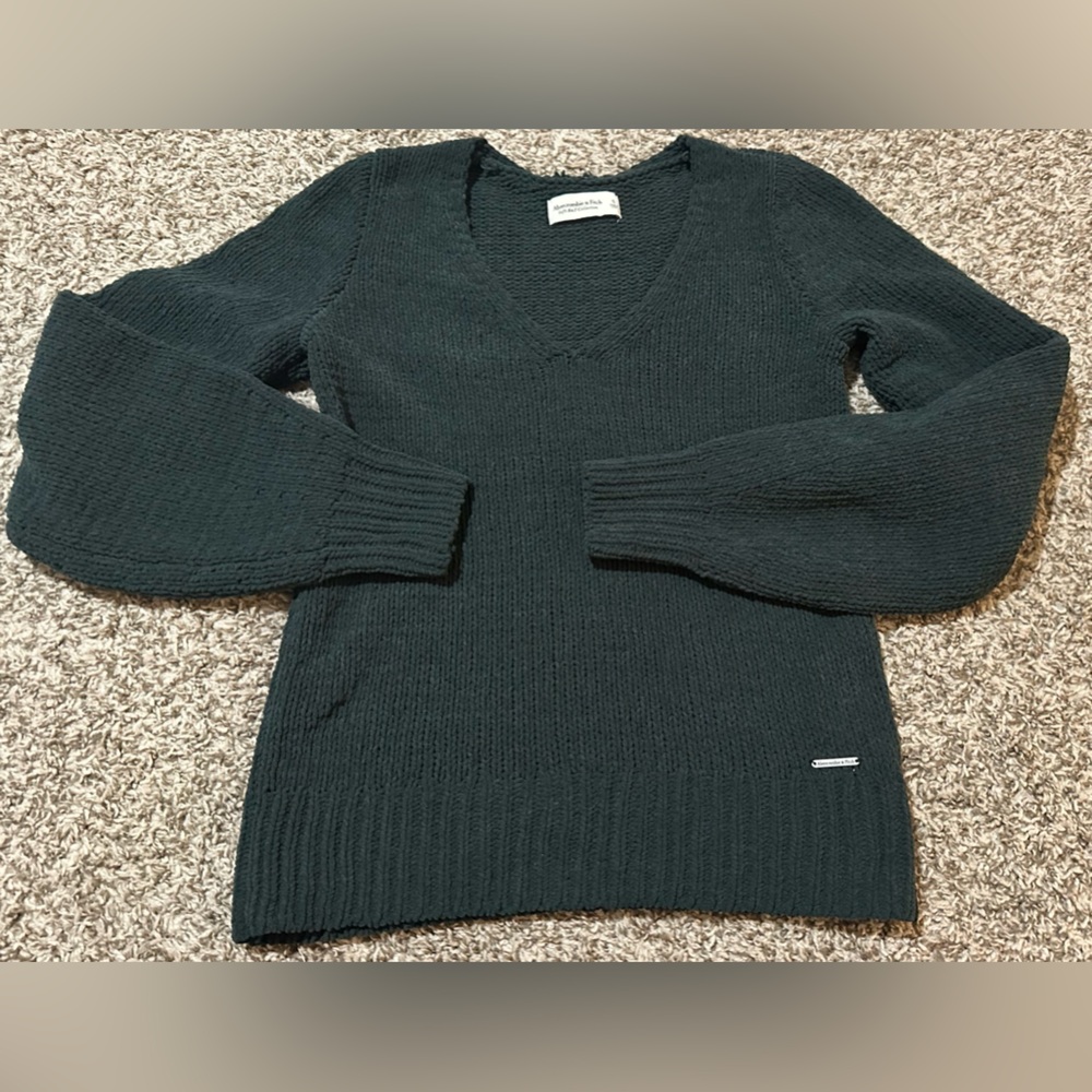 Abercrombie & Fitch Deep Green V-Neck Sweater